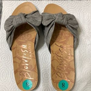 Sandal like new worn once